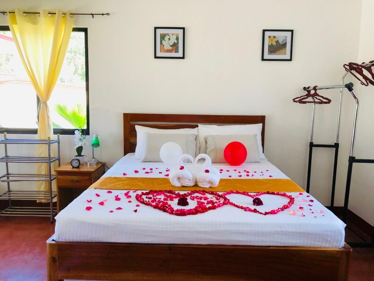 ทองกาต็อก คลิฟ รีสอร์ต Hotel มัมบาเฮา ภายนอก รูปภาพ